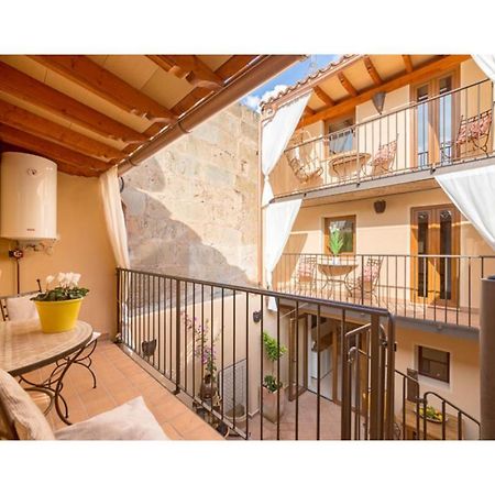 Aparthotel Boutique Hostal Born53 im Stadtkern von Llucmajor, Mallorca Llucmajor  Exterior foto