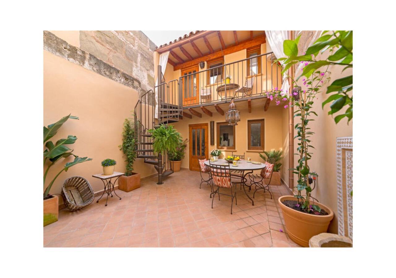 Aparthotel Boutique Hostal Born53 im Stadtkern von Llucmajor, Mallorca Llucmajor  Exterior foto