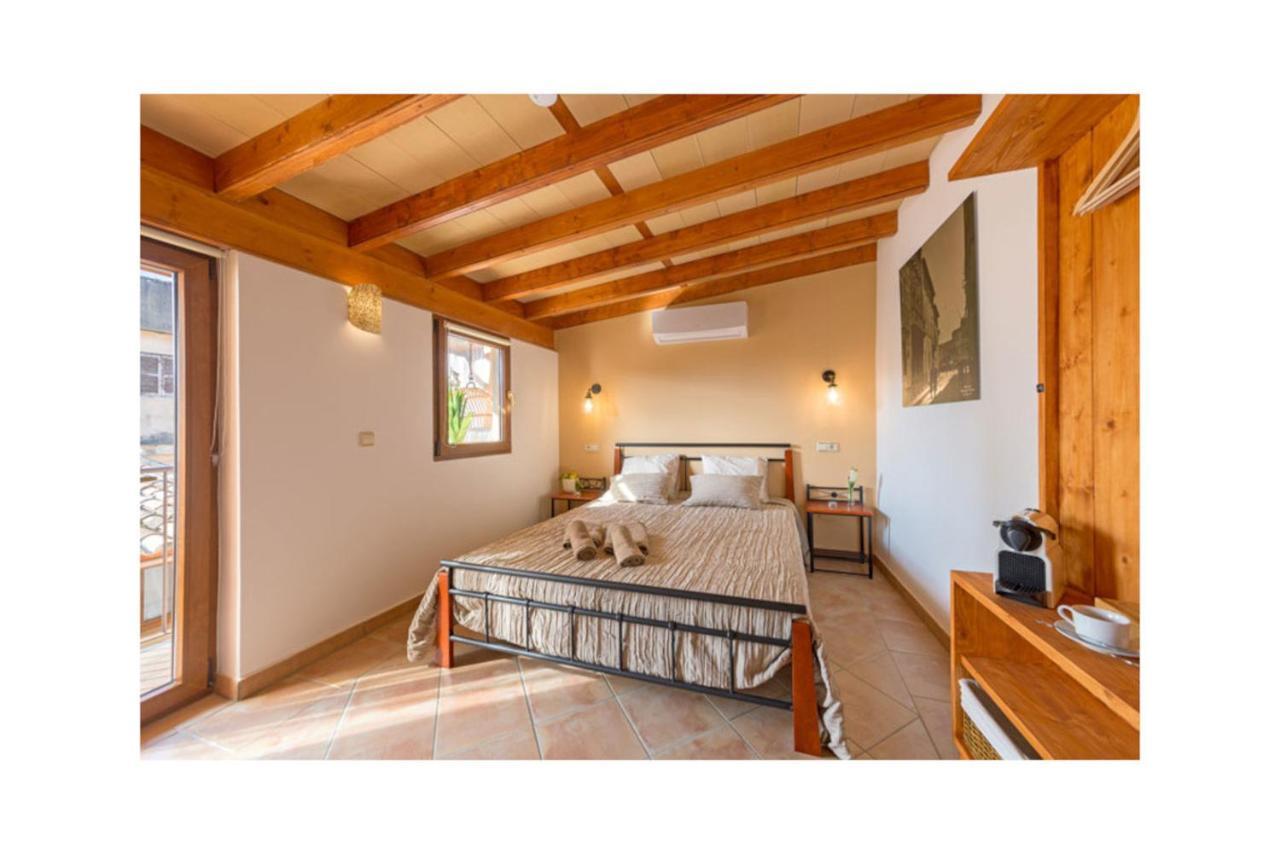 Aparthotel Boutique Hostal Born53 im Stadtkern von Llucmajor, Mallorca Llucmajor  Exterior foto